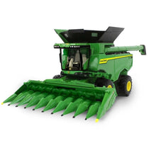 Load image into Gallery viewer, John Deere Combine Harvester with Light and Sound Effects