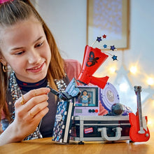 Load image into Gallery viewer, LEGO Olivia Rodrigo’s Secret Storage 43030
