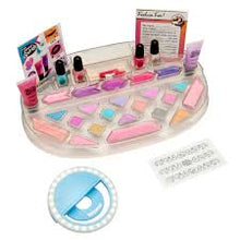 Load image into Gallery viewer, Shimmer and Sparkle 17346 Light up Beauty Studio with Selfie Ring Set