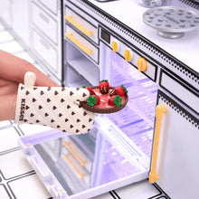 Load image into Gallery viewer, MGA's Miniverse Make It Mini Hershey's Multipack