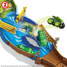 Load image into Gallery viewer, Hot Wheels Monster Trucks Wreckin' Raceway Playset