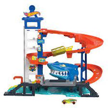Load image into Gallery viewer, Hot Wheels Attacking Shark Escape Playset