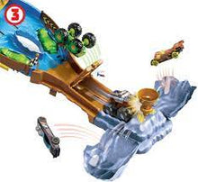 Load image into Gallery viewer, Hot Wheels Monster Trucks Wreckin' Raceway Playset