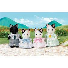 Load image into Gallery viewer, Sylvanian Tuxedo Cat Family