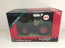 Load image into Gallery viewer, Britains 1:32 scale Fendt 828 Vario Tractor