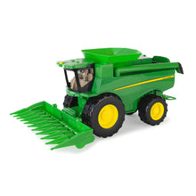 Load image into Gallery viewer, John Deere Combine Harvester with Light and Sound Effects
