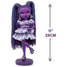Load image into Gallery viewer, Shadow High Monique Verbena Doll
