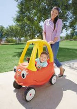 Load image into Gallery viewer, Ride-on Cozy Coupe New Eyes Version Little Tikes
