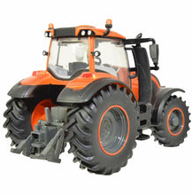 Load image into Gallery viewer, Britains 1:32 Kubota M7 154 Tractor 43438

