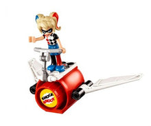Load image into Gallery viewer, 41231 LEGO® DC COMICS SUPER HEROES Harley Quinn™ rush to help
