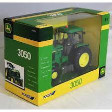 Load image into Gallery viewer, BRITAINS 1/32 JOHN DEERE 3050  TRACTOR DIECAST MODEL
