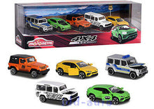 Load image into Gallery viewer, Majorette  5 Cars Set SUV Gift Pack

